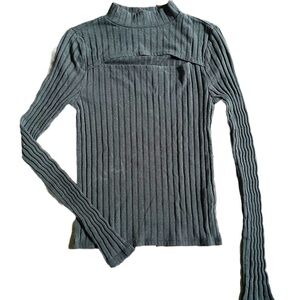 🌸FOREVER 21 BLACK MOCKNECK RIBBED LONG SLEEVE SWEATER WITH CUT OUT SIZE SMALL